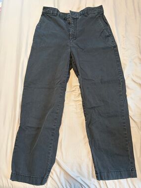 GAP Men's Straight Leg Chinos in Dark Gray